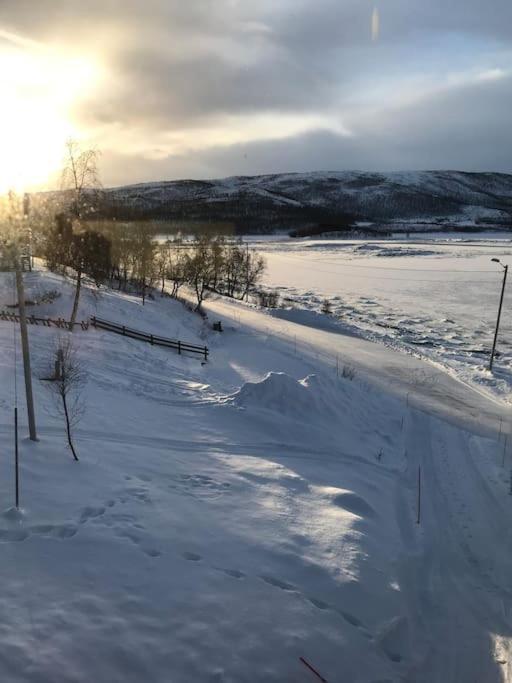 Trivelig fritidshus på Årnes, Senja Straumstad Eksteriør bilde