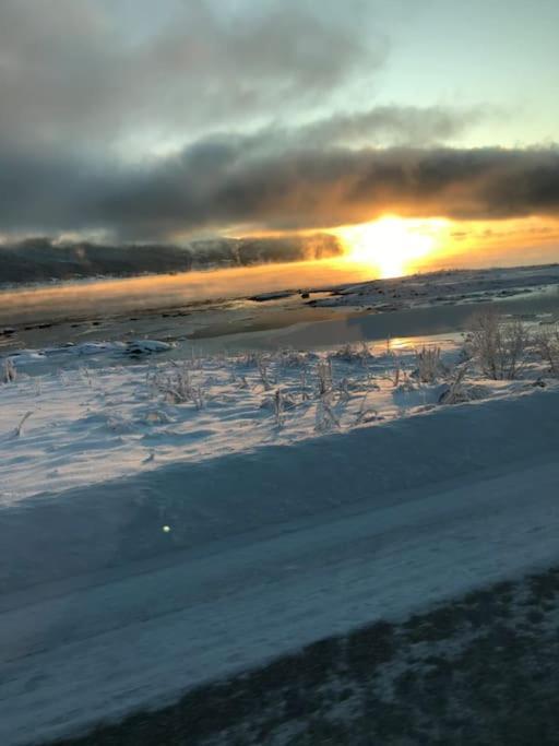 Trivelig fritidshus på Årnes, Senja Straumstad Eksteriør bilde