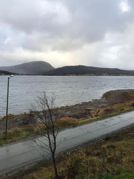 Trivelig fritidshus på Årnes, Senja Straumstad Eksteriør bilde